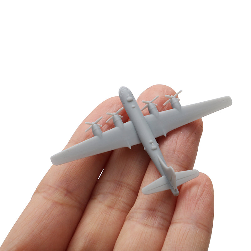 5PCS 1/2000 700 400 350 Scale Toys Model B-29 Bombardment Aircraft Resin Display Fighter Airplane with Landing Gear Opening Wing